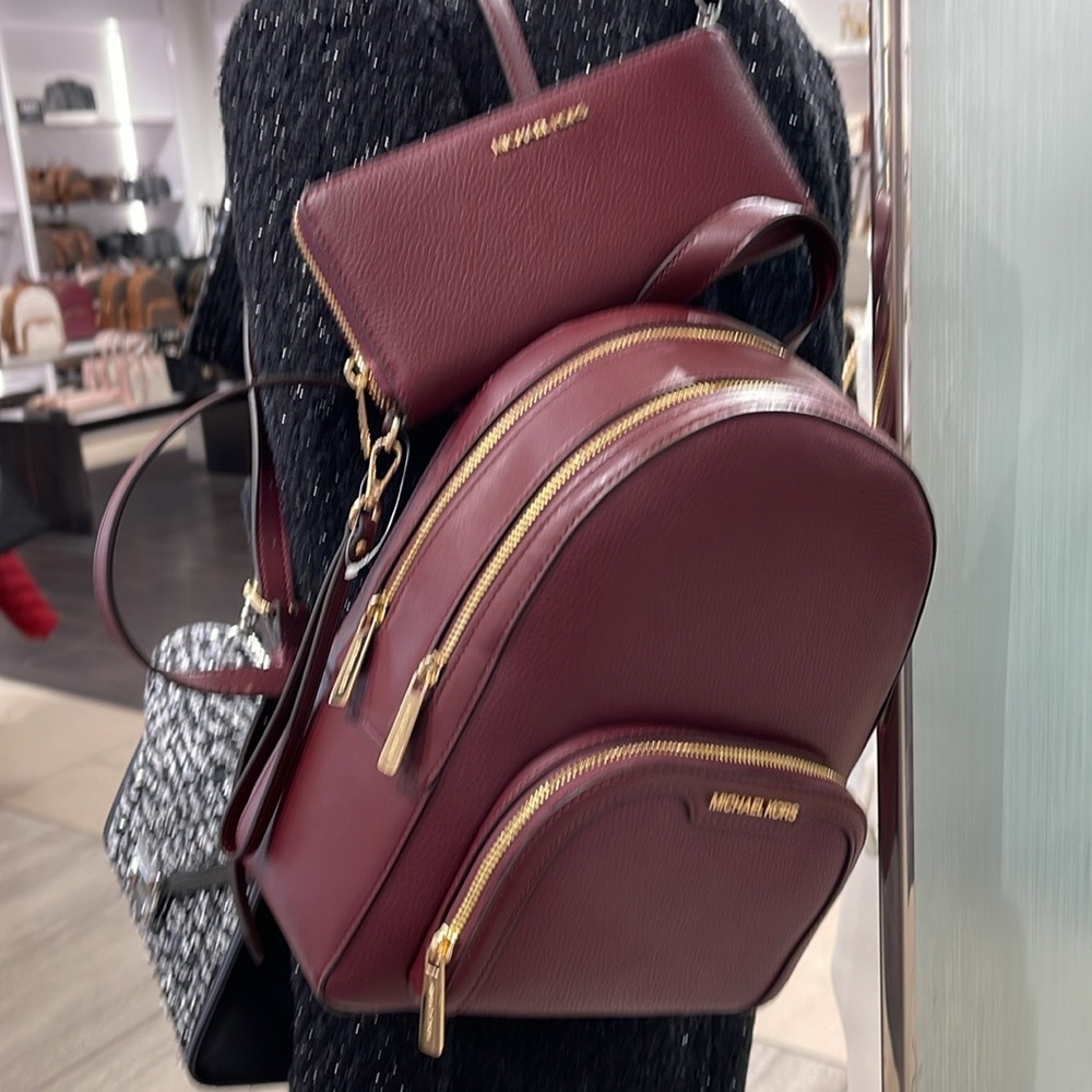 Michael Kors Jaycee Medium Pebbled Backpack
&
MK Continental Wristlet Wallet NWT - Picture 13 of 16